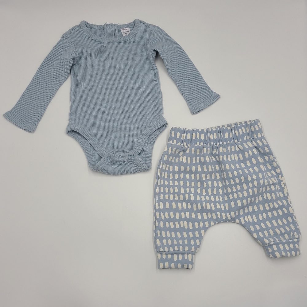 Nordstrom Baby bodysuit and pants size 3 months